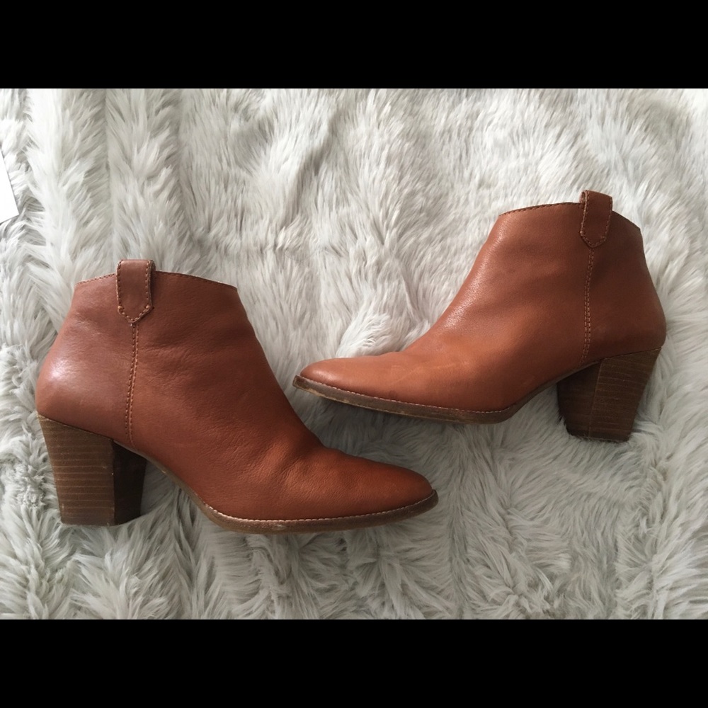 EUC Madewell Billie Boot English Saddle
